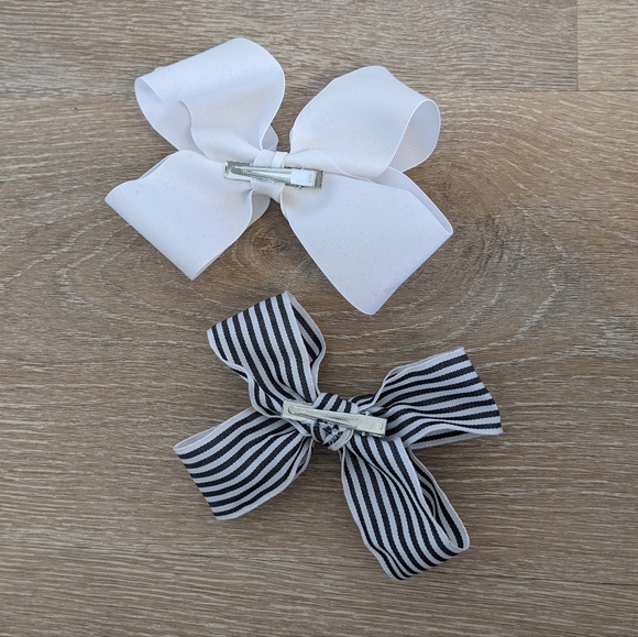 ✨4 for 12 Cheer Bows/Hair Bows - Picture 2 of 2